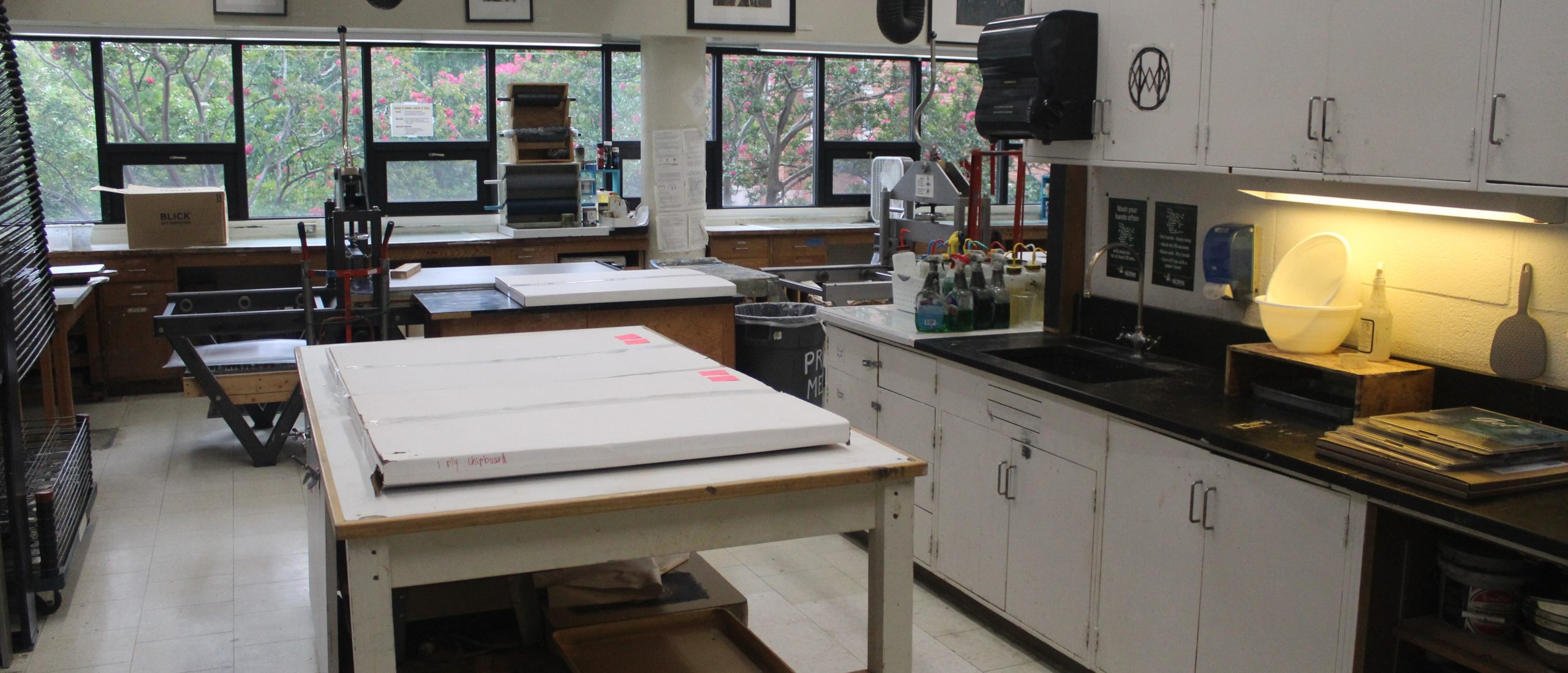 table and sink in the print media lab